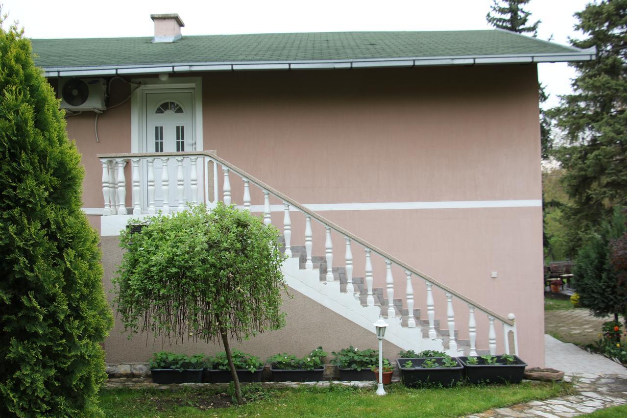 Rajski Vrt Vrdnik Exterior foto