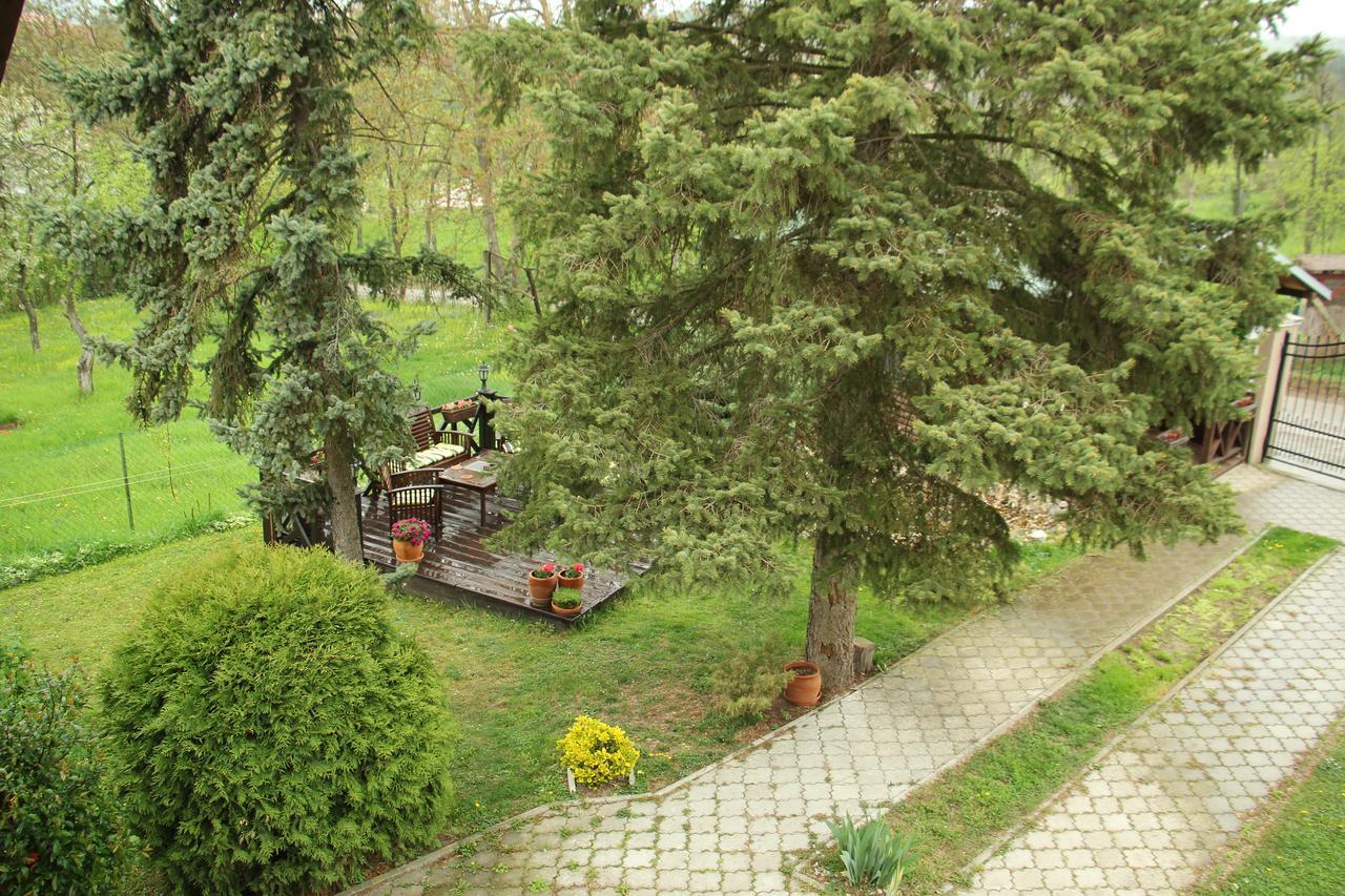 Rajski Vrt Vrdnik Exterior foto